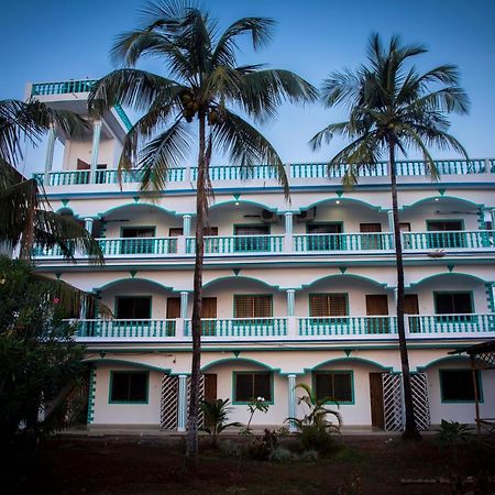 Mirati Goa Арамболь Экстерьер фото